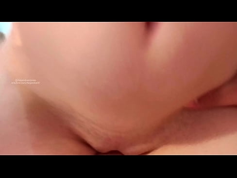 ❤️ E moe ana i roto i te rūma o taku tuahine ka oho ake ahau Karekau Kounga i a matou mi.naughtyhentai.ru ️❤
