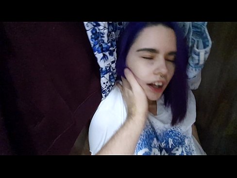 ❤️ I kitea taku tuahine i roto i te kaapata ka awhina ia ia ki te cum Karekau Kounga i a matou mi.naughtyhentai.ru ️❤
